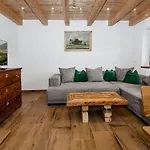 Feriehus Holiday flat Käferhof, Bramberg am Wildkogel Dorf (Salzburg)