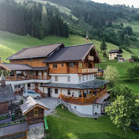 Holiday flat Käferhof, Bramberg am Wildkogel *