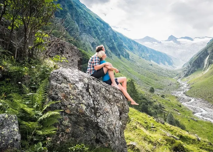 Kaeferhof Apartment With View *